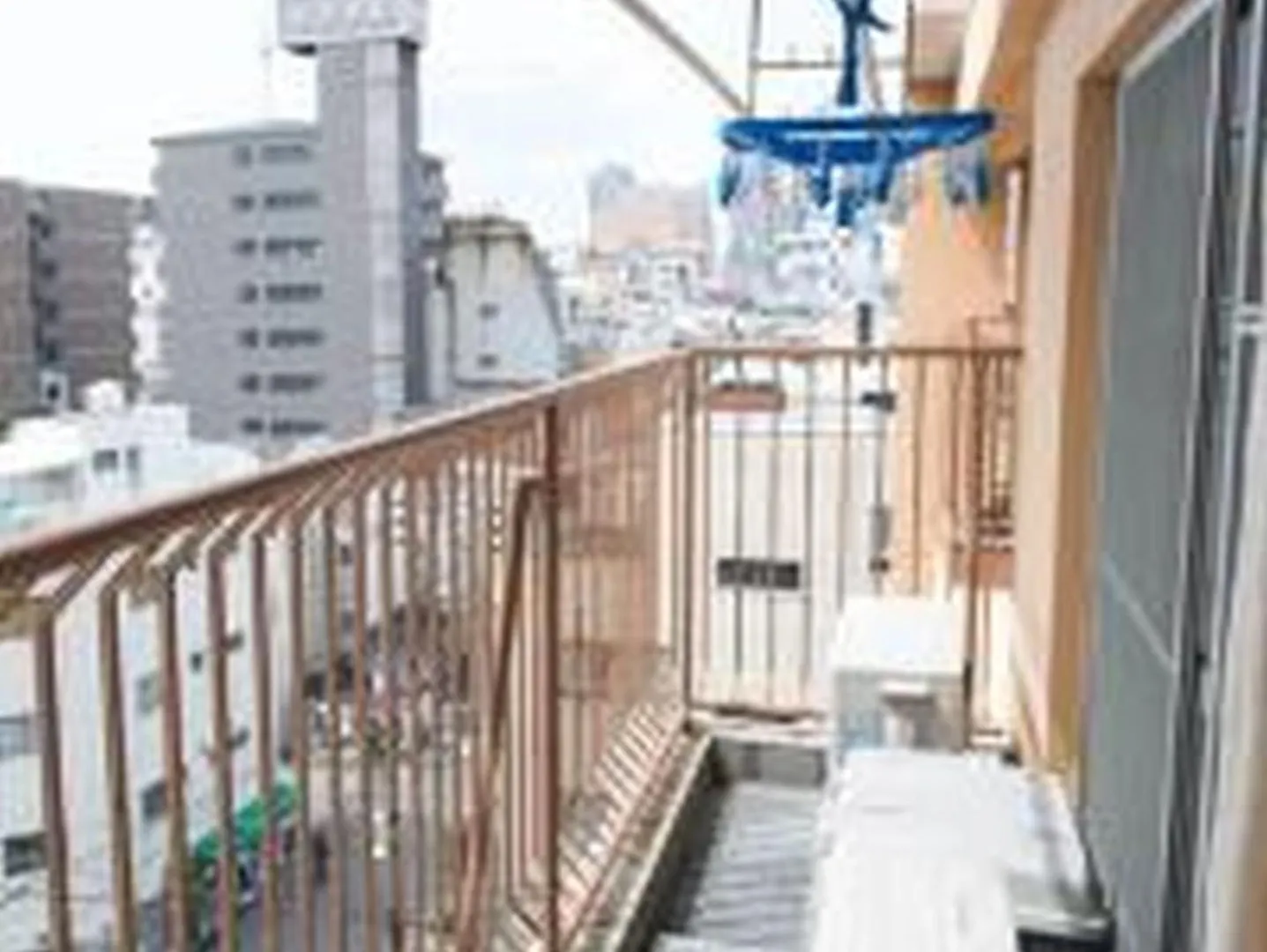 오사카 サンコーポユウ日本橋7C 아파트